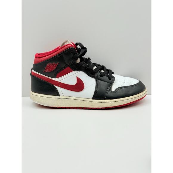 Size 6.5Y Nike Air Jordan 1 Mid Youth White Black Gym Red Shoes DJ4695-122 - Picture 1 of 8